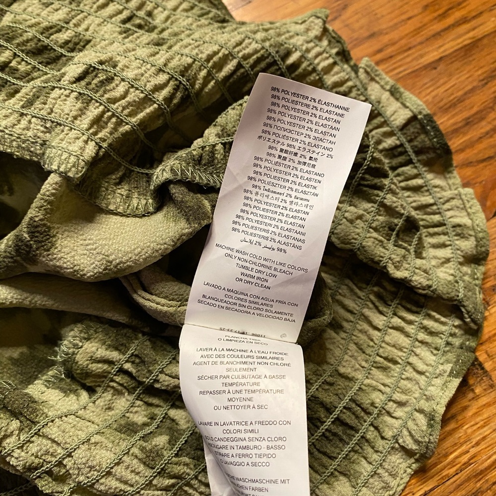Michael Michael Kors Olive Floral Smocked Blouse – Green – Size 3X - Picture 5 of 9
